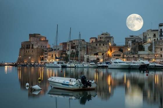Sicily: history, food & sea