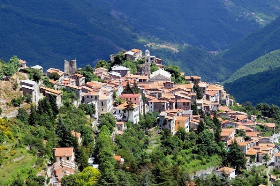 LIGURIA: HISTORIC VILLAGES